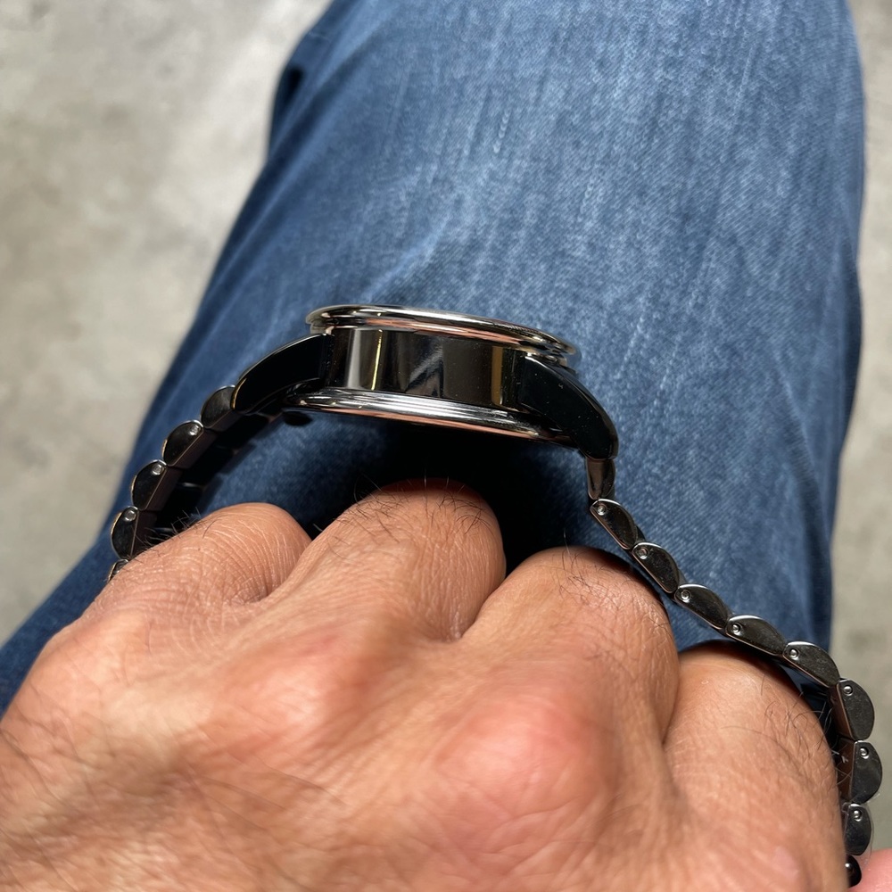 Watch - Picture 5 of 12
